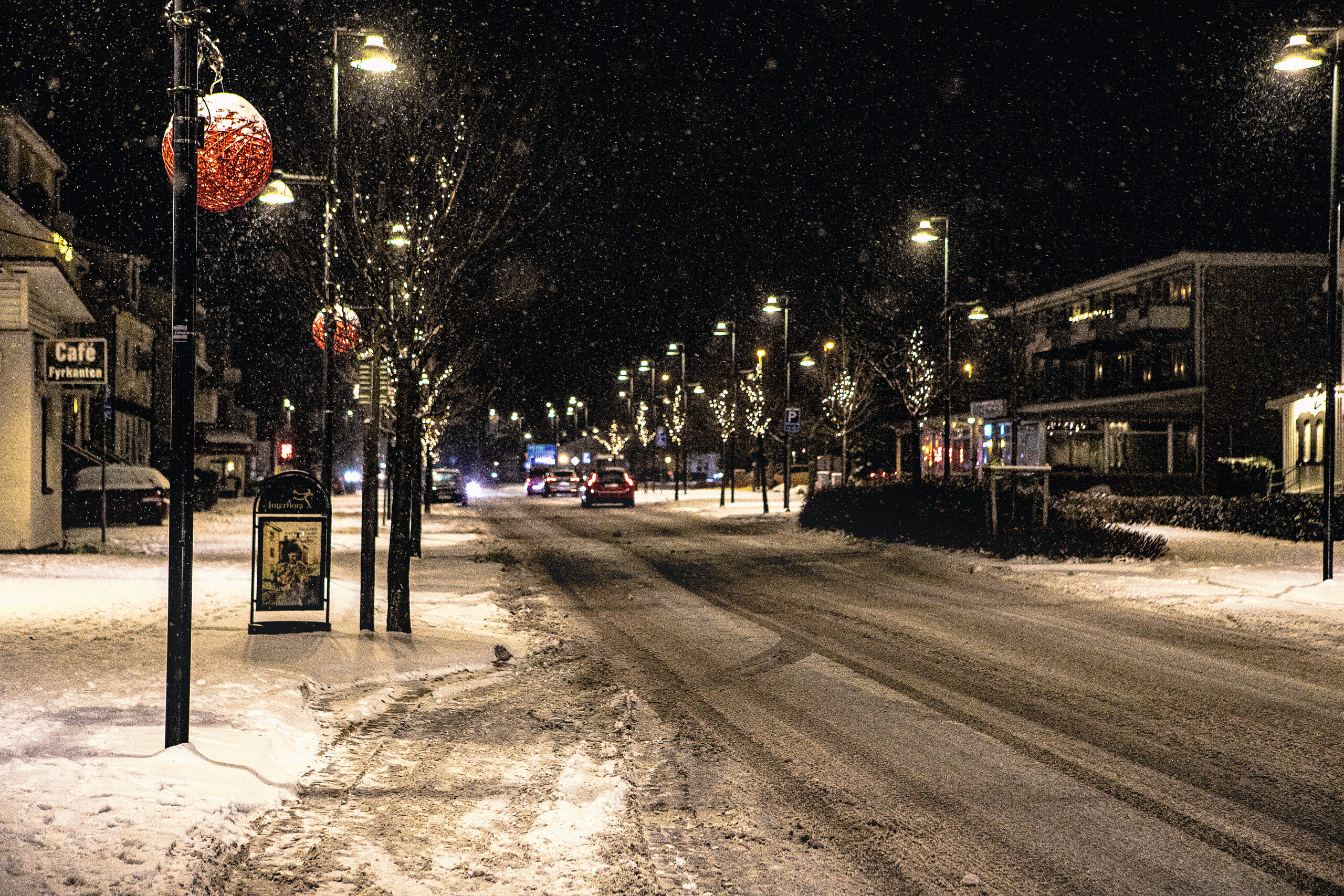 Julbelysning runtom i Ale