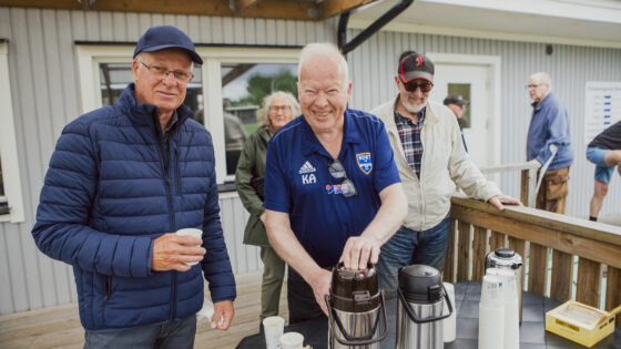 v2426 Simning fika