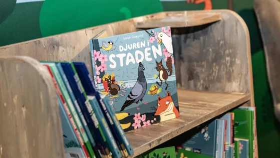 v2926 Lödöse museum Djuren i staden bok copy
