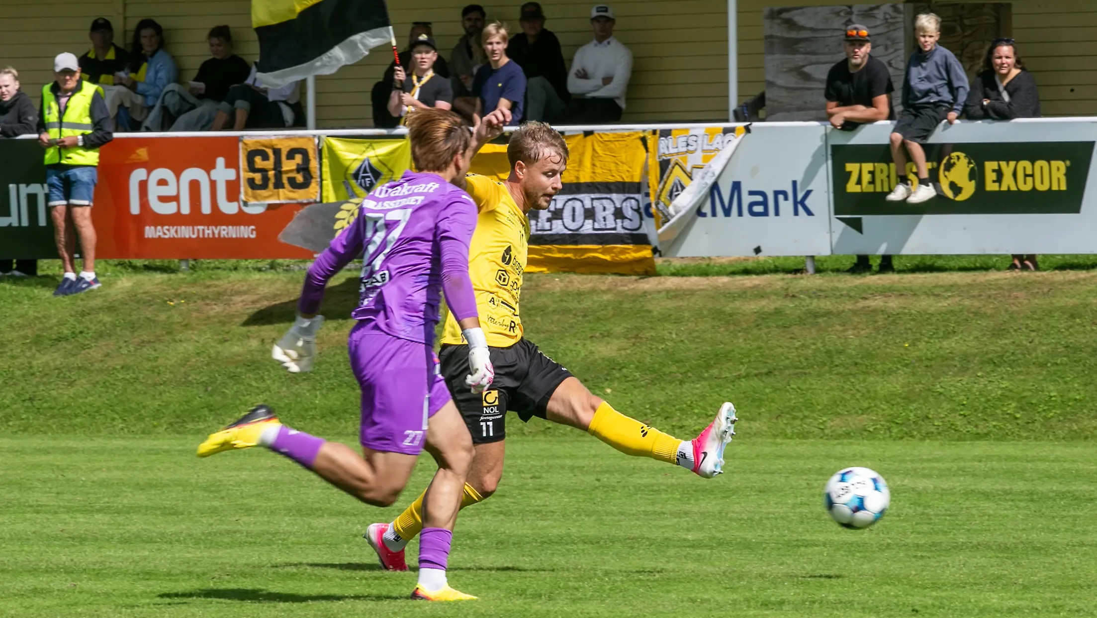 Seger trots missar i massor