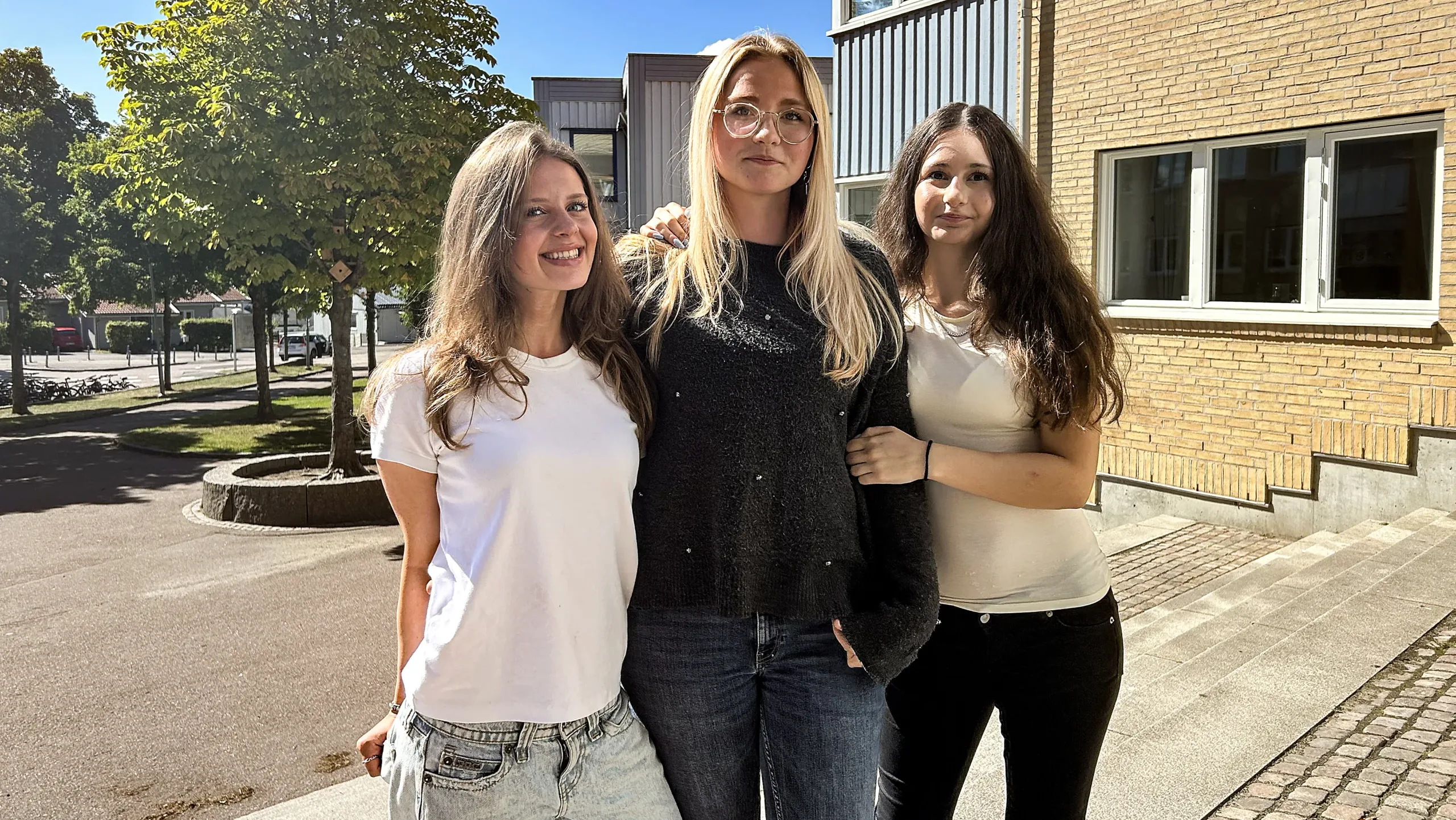 v3526 Mobilfri skola Agnes Signe Ellie copy