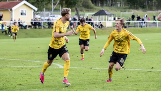 Oliver Åkerman jublar