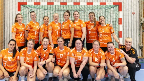 v4026 Ale Handboll dam copy